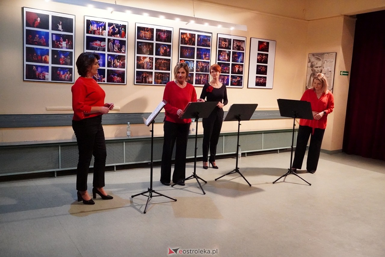 Koncert grupy wokalnej Trzecie Zwrotki Z serca śpiewane, piosenki wybrane [21.02.2025] - zdjęcie #5 - eOstroleka.pl