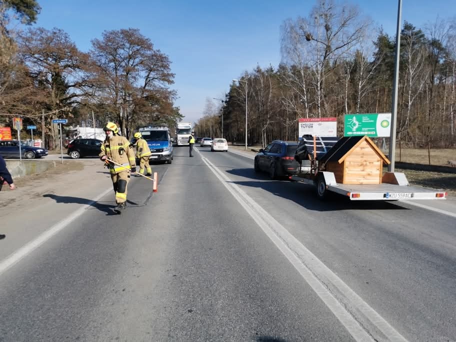 Kolizja na Warszawskiej w Ostrołęce [22.02.2025] - zdjęcie #2 - eOstroleka.pl
