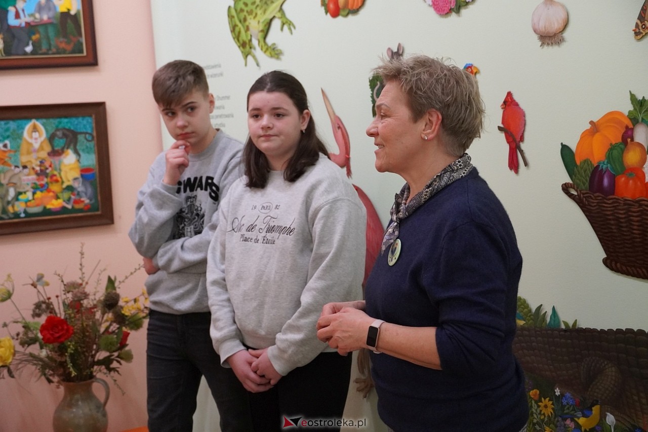 Plener malarski pod hasłem „Maluj sobie, maluj” inspirowany sztuką Magdaleny Shummer w MKK [23.02.2025] - zdjęcie #5 - eOstroleka.pl