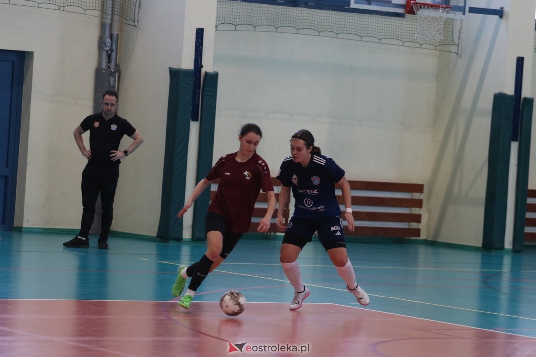 Mistrzostwa Mazowsza w futsalu U15 [23.02.2025] - zdjęcie #39 - eOstroleka.pl