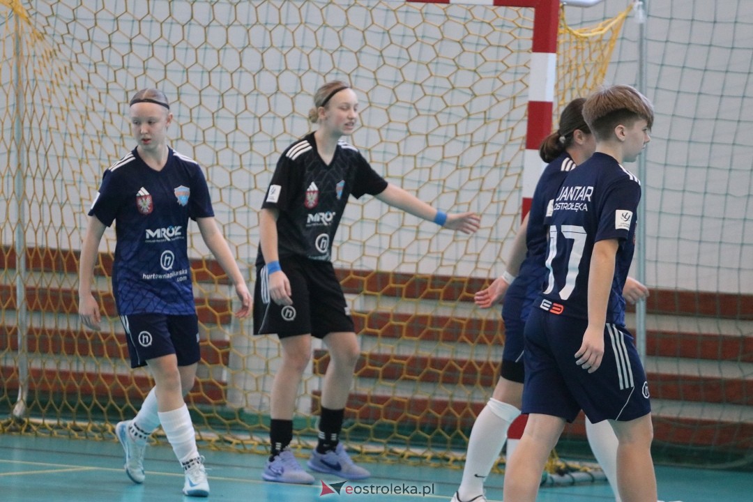 Mistrzostwa Mazowsza w futsalu U15 [23.02.2025] - zdjęcie #37 - eOstroleka.pl