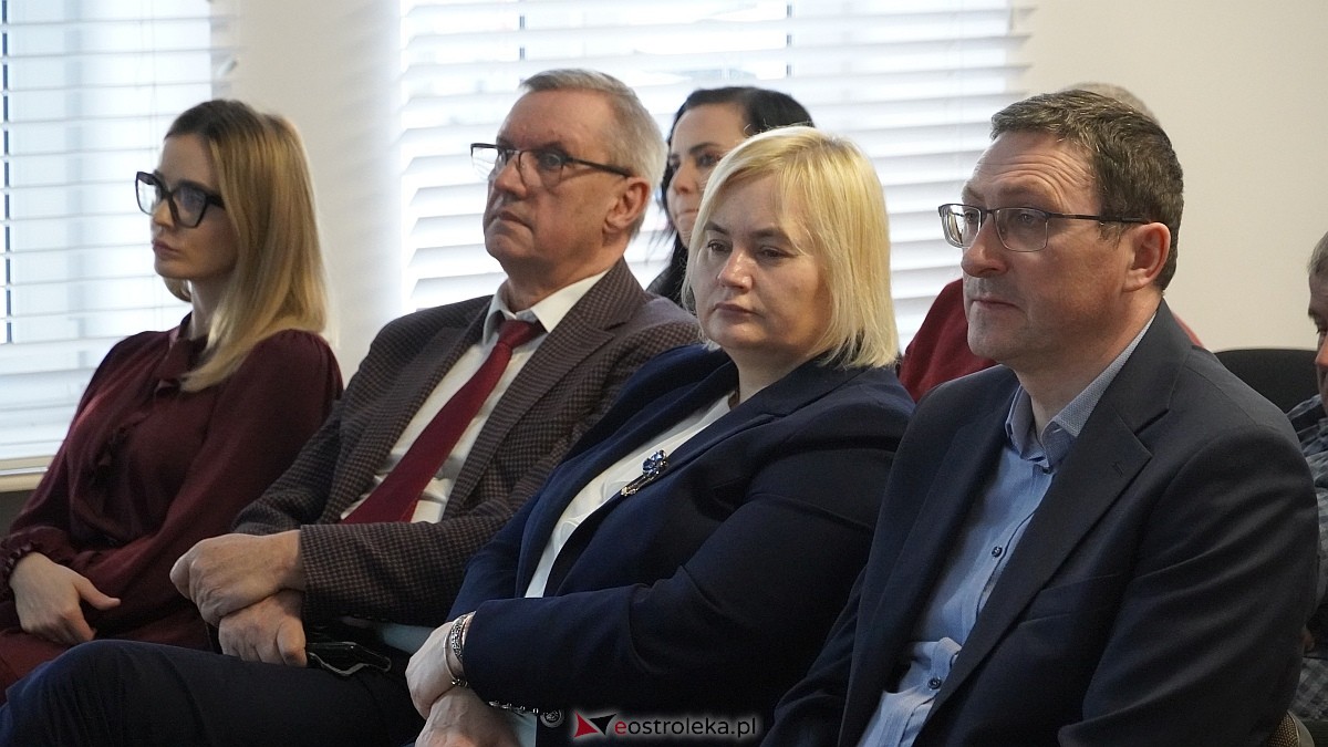 Konferencja Zielone programy wsparcia dla samorządów w Ostrołęce [24.02.2025] - zdjęcie #17 - eOstroleka.pl
