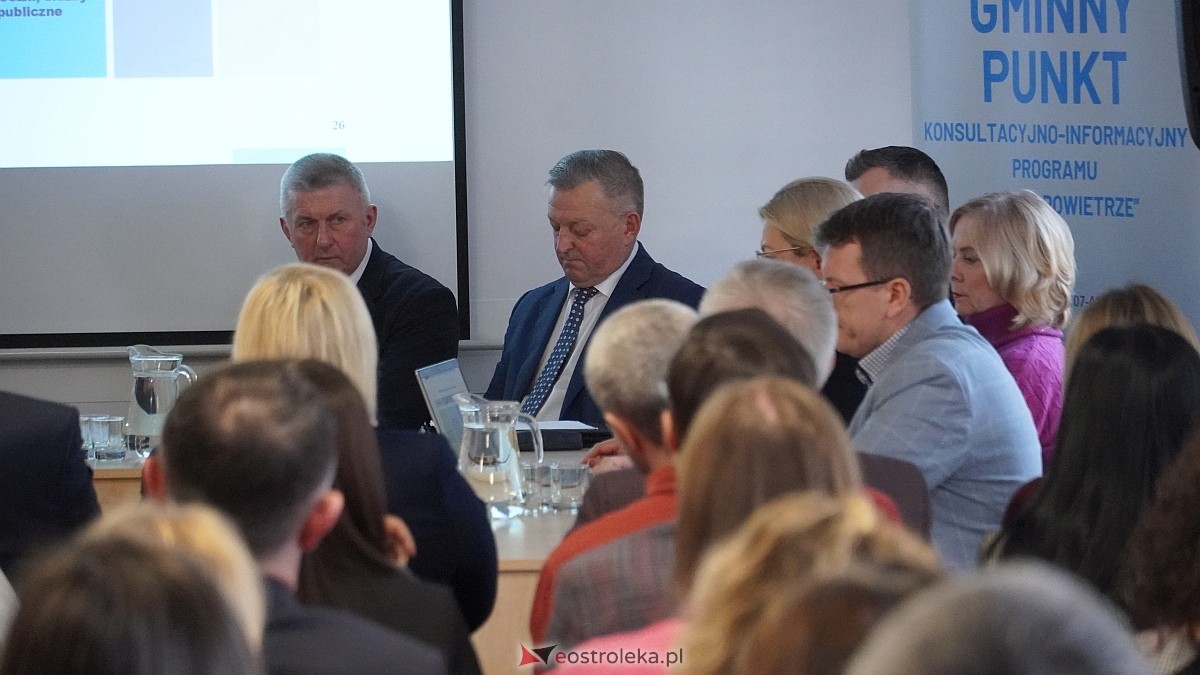 Konferencja Zielone programy wsparcia dla samorządów w Ostrołęce [24.02.2025] - zdjęcie #1 - eOstroleka.pl
