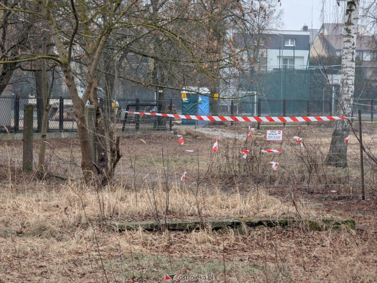 Prace rozbiórkowe przy SP 6 ruszyły [25.02.2025] - zdjęcie #9 - eOstroleka.pl