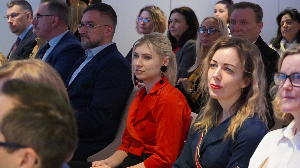 Konferencja Aktualne potrzeby rynku pracy i zatrudnienia cudzoziemców w Ostrołęce [25.02.2025] - zdjęcie #45 - eOstroleka.pl