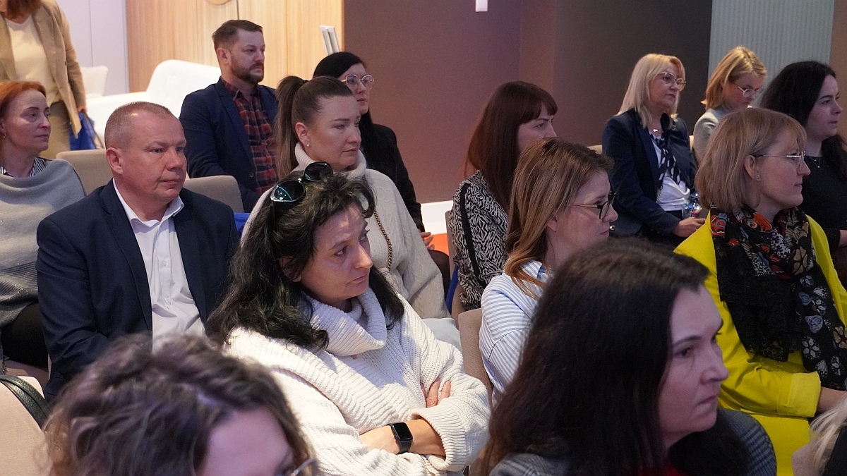 Konferencja Aktualne potrzeby rynku pracy i zatrudnienia cudzoziemców w Ostrołęce [25.02.2025] - zdjęcie #33 - eOstroleka.pl