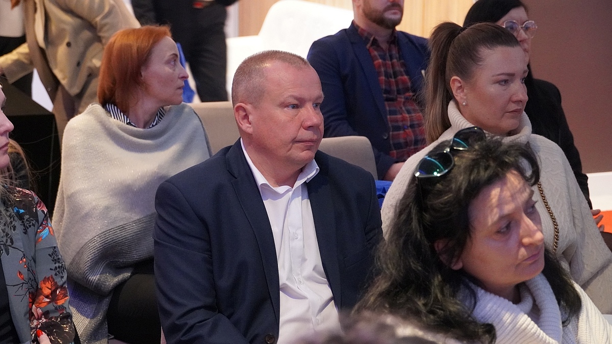 Konferencja Aktualne potrzeby rynku pracy i zatrudnienia cudzoziemców w Ostrołęce [25.02.2025] - zdjęcie #32 - eOstroleka.pl