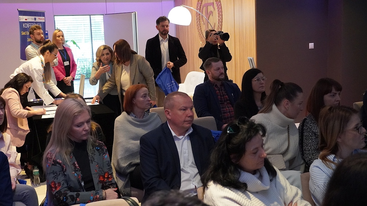 Konferencja Aktualne potrzeby rynku pracy i zatrudnienia cudzoziemców w Ostrołęce [25.02.2025] - zdjęcie #30 - eOstroleka.pl