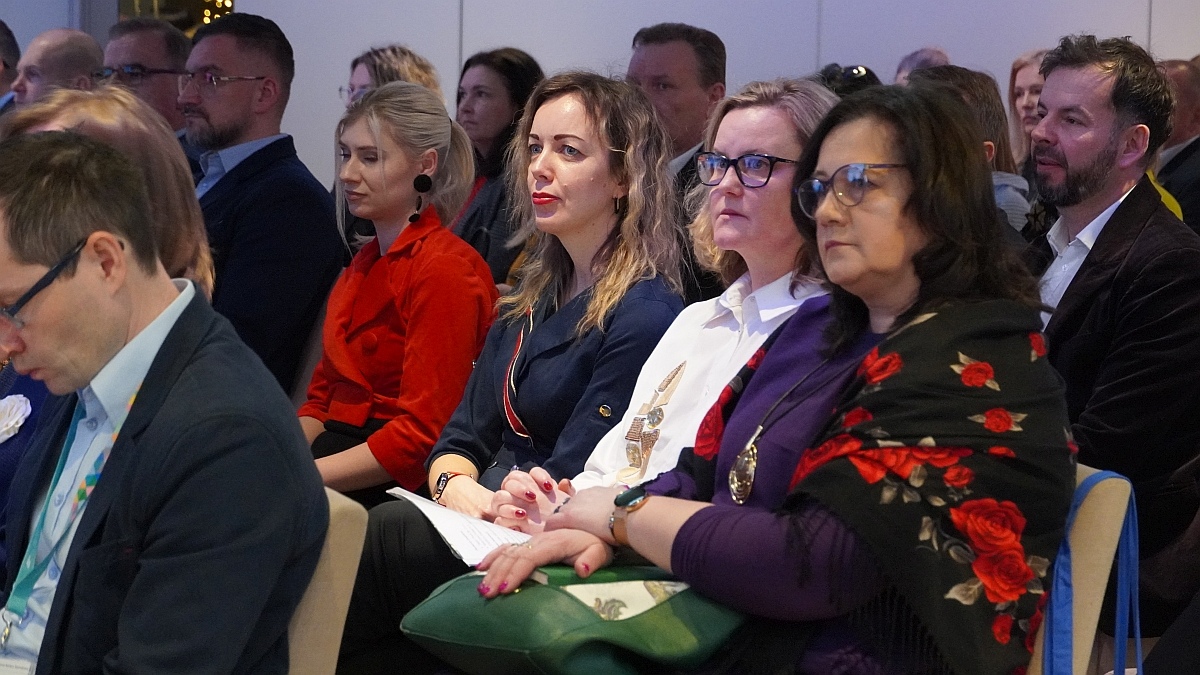 Konferencja Aktualne potrzeby rynku pracy i zatrudnienia cudzoziemców w Ostrołęce [25.02.2025] - zdjęcie #21 - eOstroleka.pl