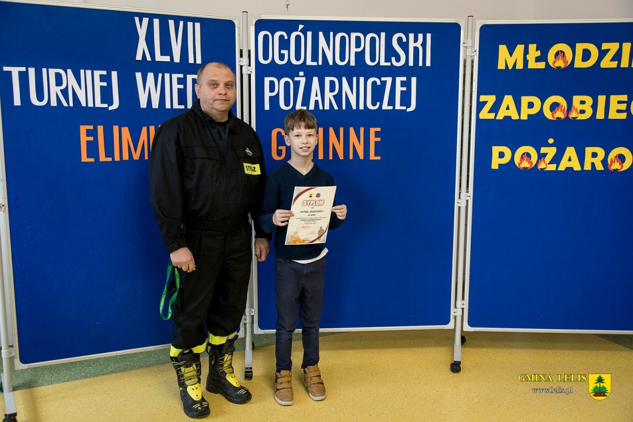 Eliminacje gminne XLVII Ogólnopolskiego Turnieju Wiedzy Pożarniczej „MŁODZIEŻ ZAPOBIEGA POŻAROM” w Lelisie [25.02.2025] - zdjęcie #21 - eOstroleka.pl