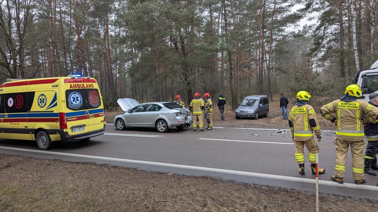 Wypadek w Żeraniu Małym [27.02.2025] - zdjęcie #11 - eOstroleka.pl
