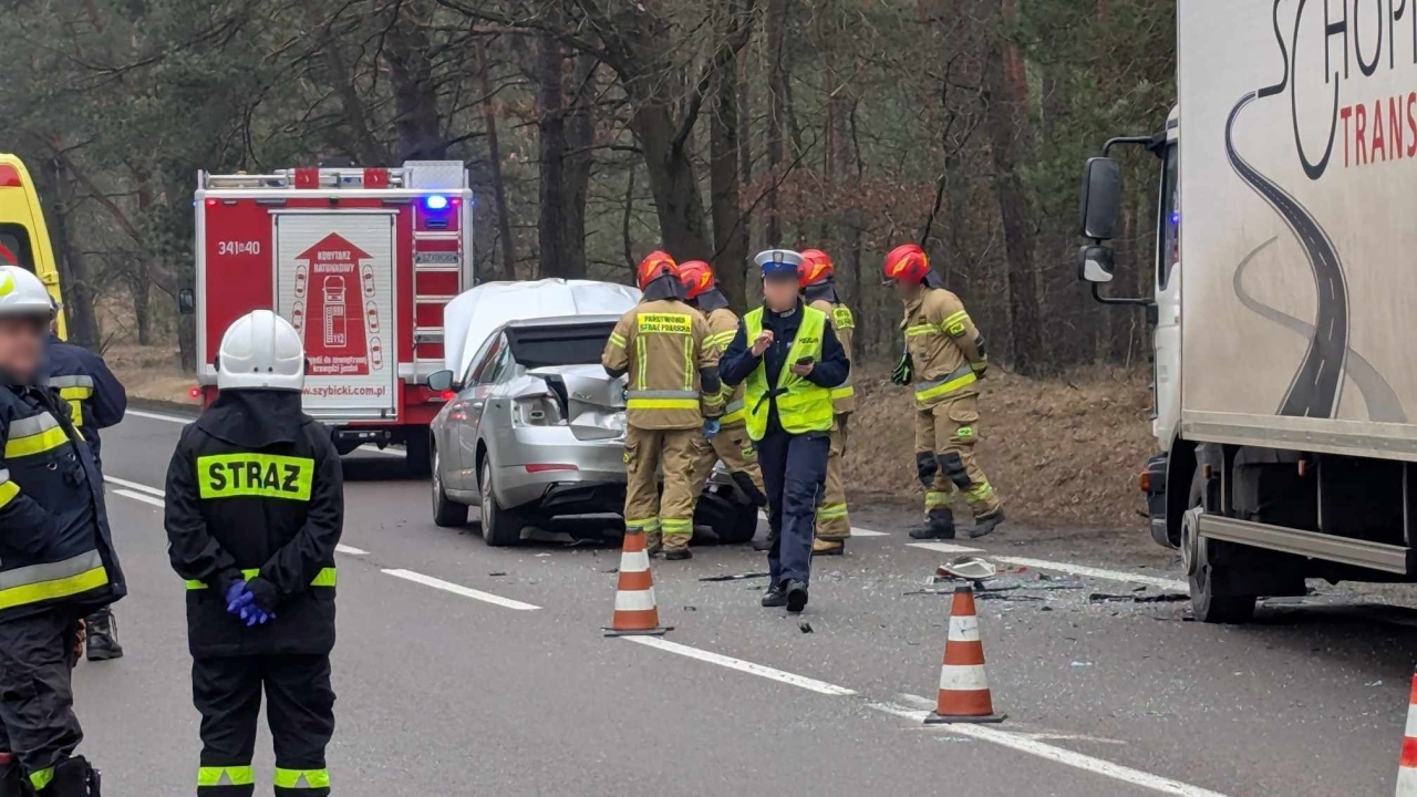 Wypadek w Żeraniu Małym [27.02.2025] - zdjęcie #8 - eOstroleka.pl