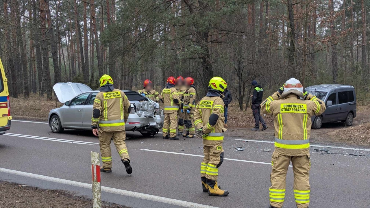 Wypadek w Żeraniu Małym [27.02.2025] - zdjęcie #7 - eOstroleka.pl