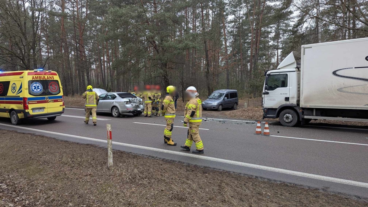 Wypadek w Żeraniu Małym [27.02.2025] - zdjęcie #2 - eOstroleka.pl