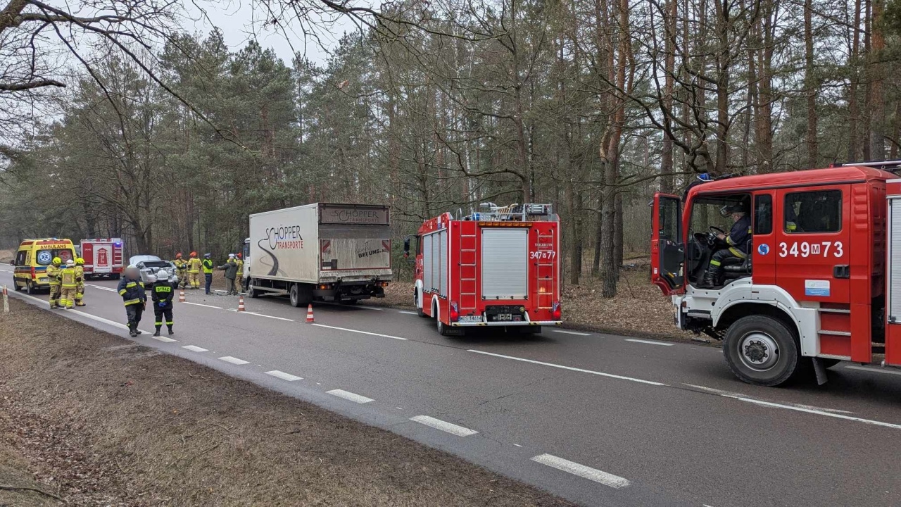Wypadek w Żeraniu Małym [27.02.2025] - zdjęcie #1 - eOstroleka.pl