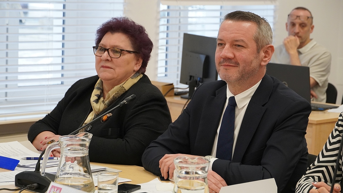XX sesja Rady Miasta w Ostrołęce [27.02.2025] - zdjęcie #15 - eOstroleka.pl