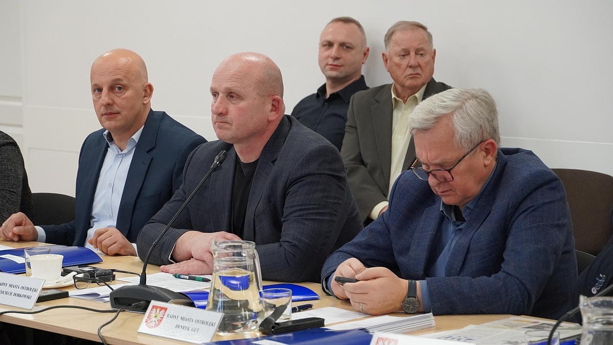 XX sesja Rady Miasta w Ostrołęce [27.02.2025] - zdjęcie #7 - eOstroleka.pl