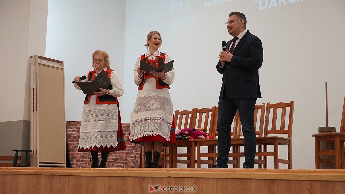 XIX przegląd folklorystyczny Darcie pierza [27.02.2025] - zdjęcie #81 - eOstroleka.pl