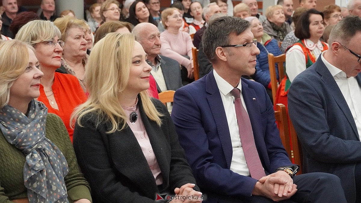 XIX przegląd folklorystyczny Darcie pierza [27.02.2025] - zdjęcie #79 - eOstroleka.pl