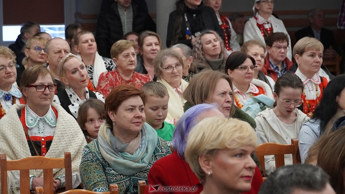 XIX przegląd folklorystyczny Darcie pierza [27.02.2025] - zdjęcie #73 - eOstroleka.pl