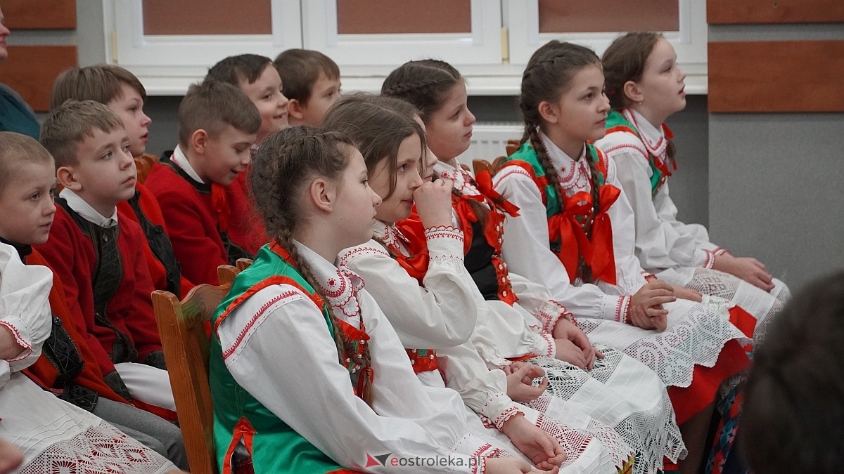 XIX przegląd folklorystyczny Darcie pierza [27.02.2025] - zdjęcie #64 - eOstroleka.pl