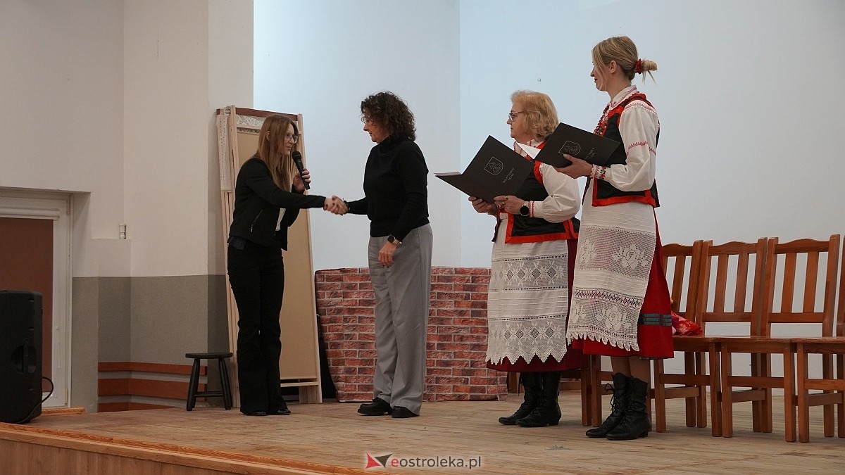 XIX przegląd folklorystyczny Darcie pierza [27.02.2025] - zdjęcie #62 - eOstroleka.pl