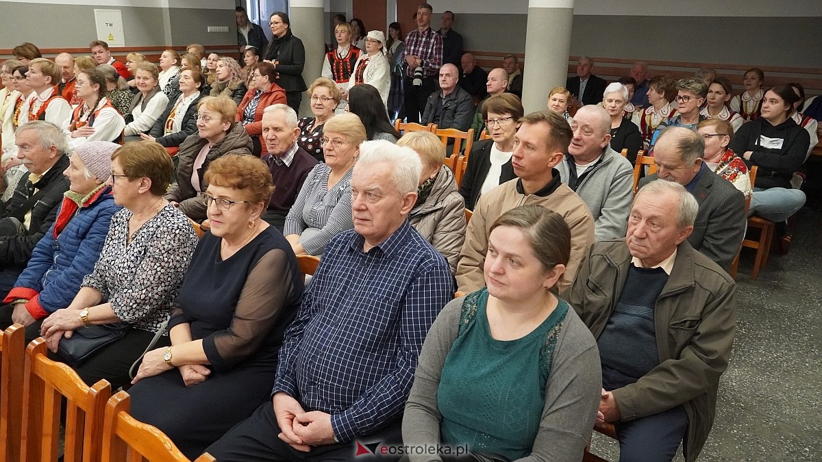 XIX przegląd folklorystyczny Darcie pierza [27.02.2025] - zdjęcie #54 - eOstroleka.pl