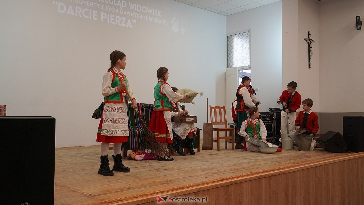 XIX przegląd folklorystyczny Darcie pierza [27.02.2025] - zdjęcie #52 - eOstroleka.pl