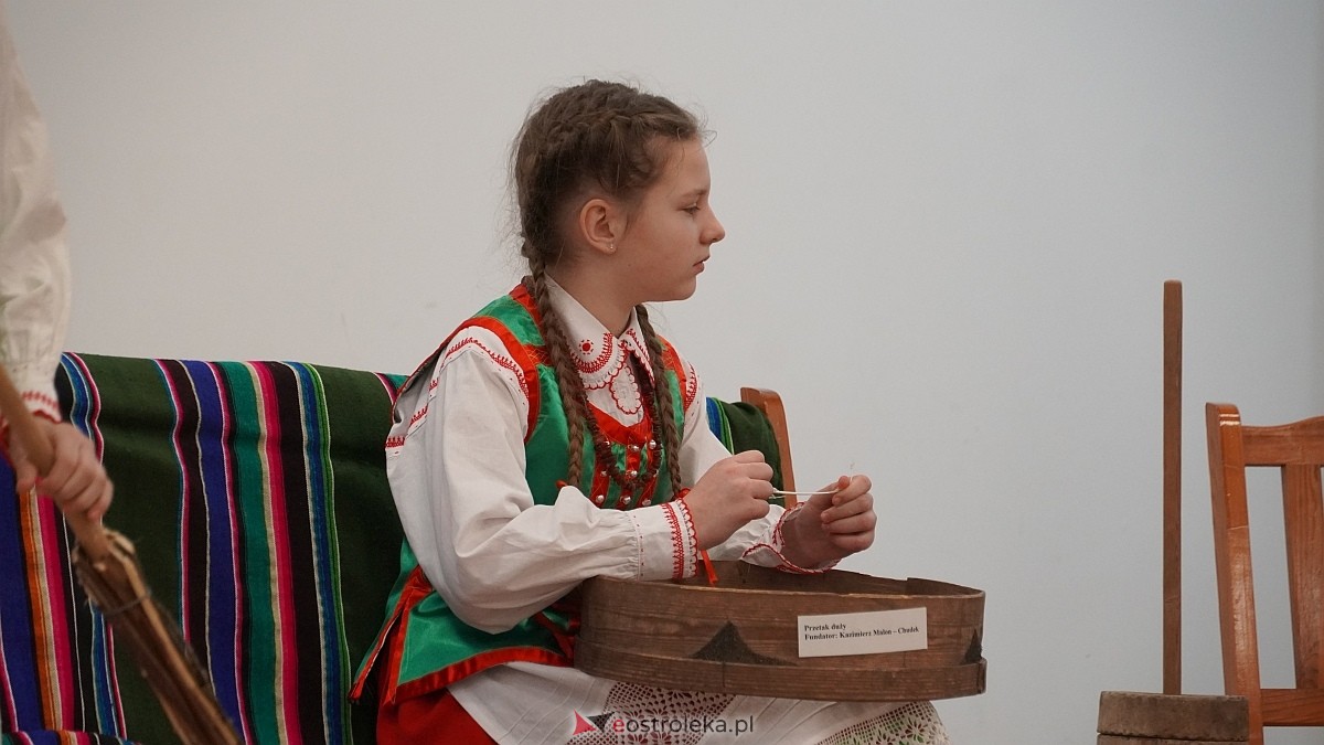 XIX przegląd folklorystyczny Darcie pierza [27.02.2025] - zdjęcie #49 - eOstroleka.pl