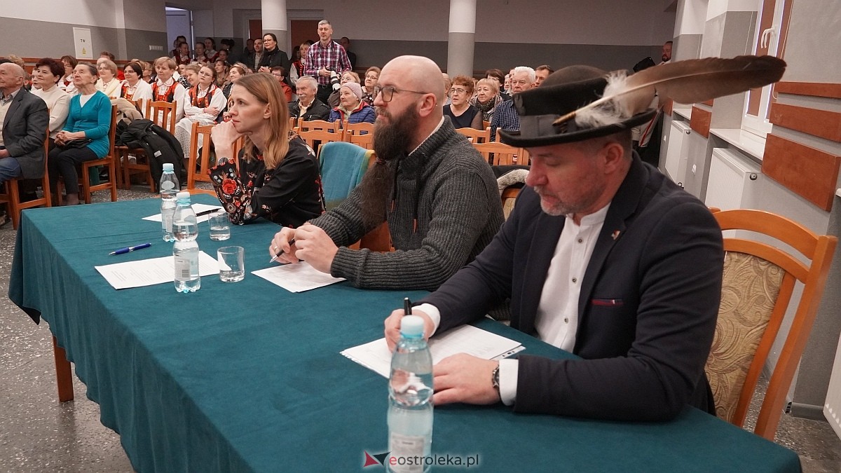 XIX przegląd folklorystyczny Darcie pierza [27.02.2025] - zdjęcie #43 - eOstroleka.pl
