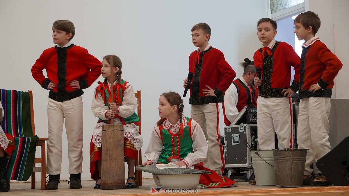 XIX przegląd folklorystyczny Darcie pierza [27.02.2025] - zdjęcie #40 - eOstroleka.pl