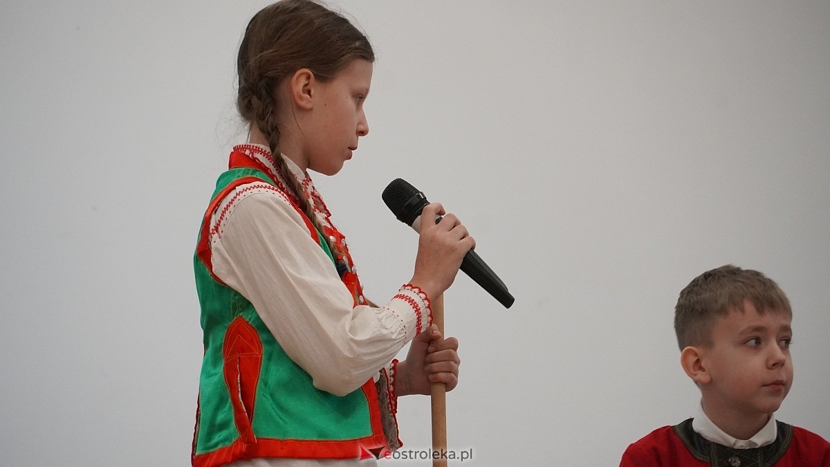 XIX przegląd folklorystyczny Darcie pierza [27.02.2025] - zdjęcie #38 - eOstroleka.pl