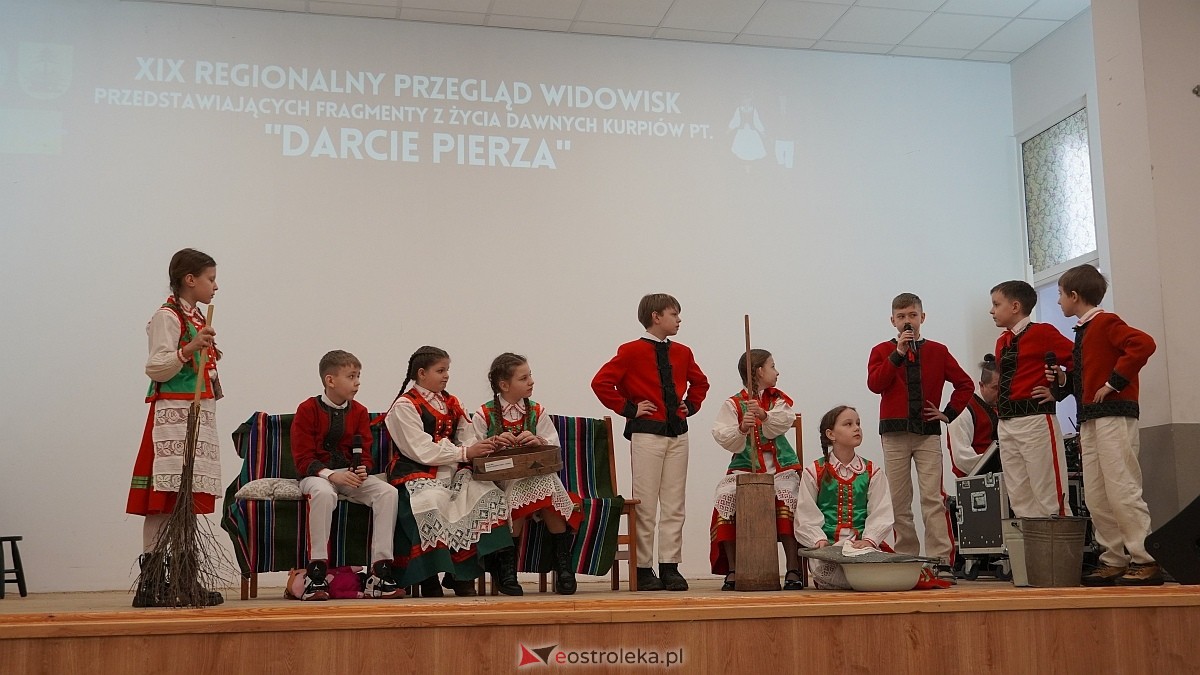 XIX przegląd folklorystyczny Darcie pierza [27.02.2025] - zdjęcie #35 - eOstroleka.pl