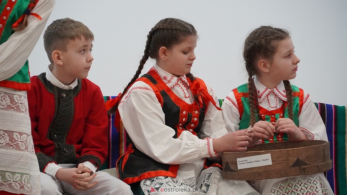 XIX przegląd folklorystyczny Darcie pierza [27.02.2025] - zdjęcie #33 - eOstroleka.pl