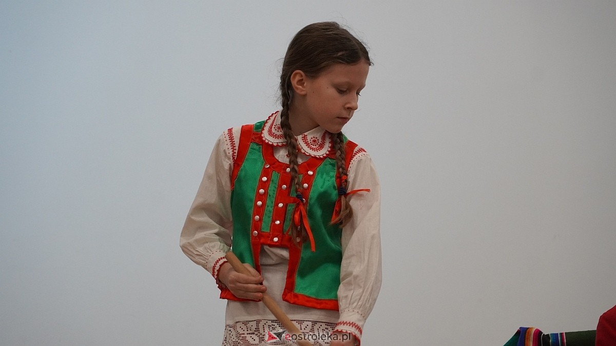 XIX przegląd folklorystyczny Darcie pierza [27.02.2025] - zdjęcie #32 - eOstroleka.pl