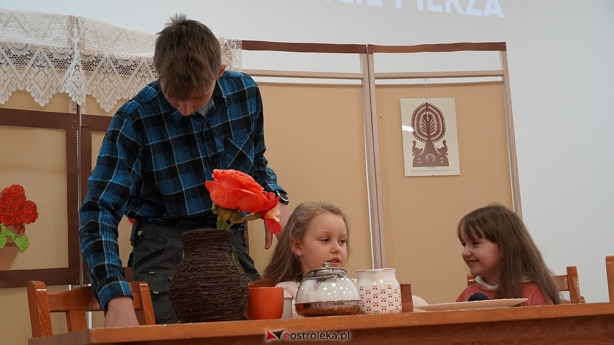 XIX przegląd folklorystyczny Darcie pierza [27.02.2025] - zdjęcie #19 - eOstroleka.pl