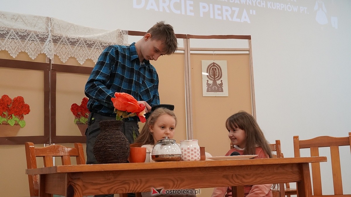 XIX przegląd folklorystyczny Darcie pierza [27.02.2025] - zdjęcie #18 - eOstroleka.pl