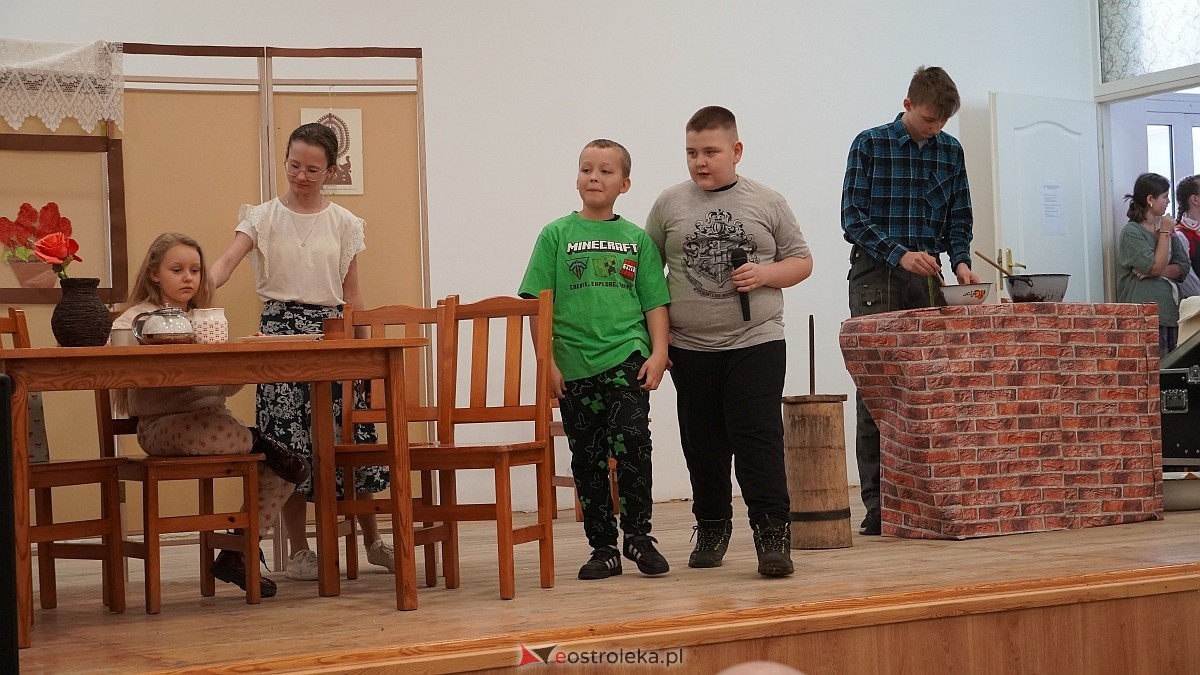 XIX przegląd folklorystyczny Darcie pierza [27.02.2025] - zdjęcie #4 - eOstroleka.pl