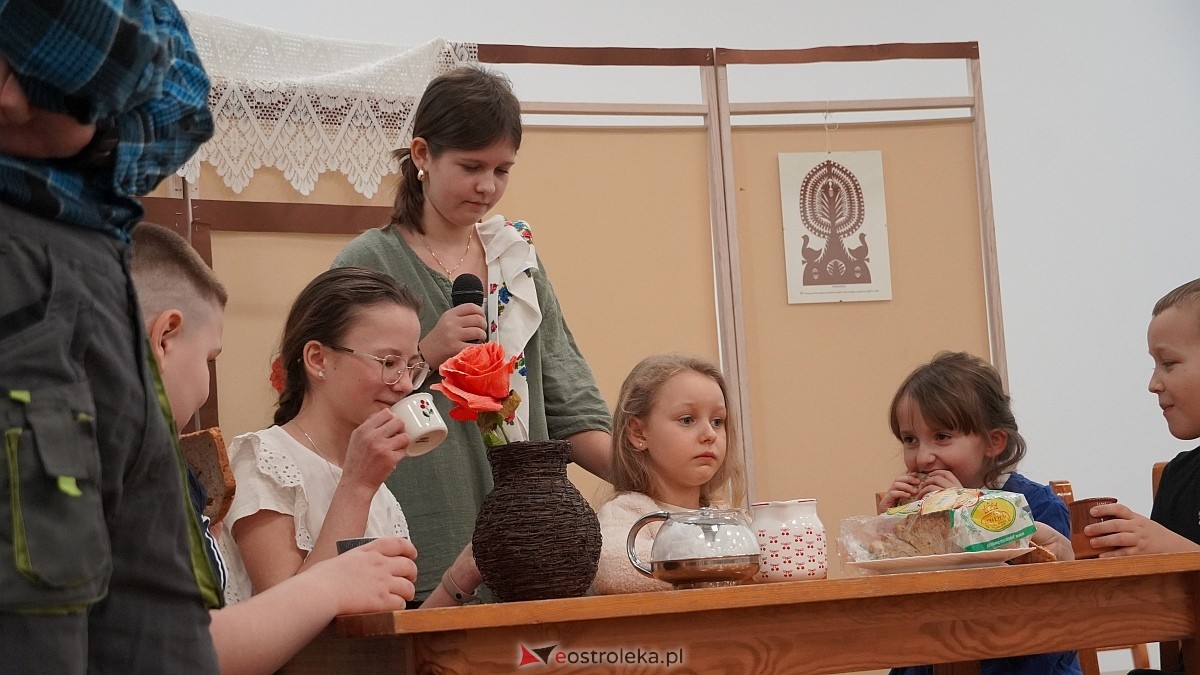 XIX przegląd folklorystyczny Darcie pierza [27.02.2025] - zdjęcie #1 - eOstroleka.pl
