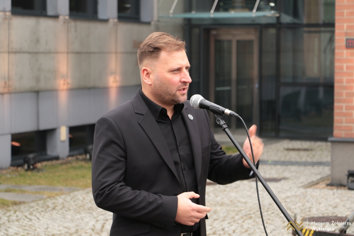Narodowy Dzień Pamięci Żołnierzy Wyklętych - dzień pierwszy [28.02.2025] - zdjęcie #45 - eOstroleka.pl