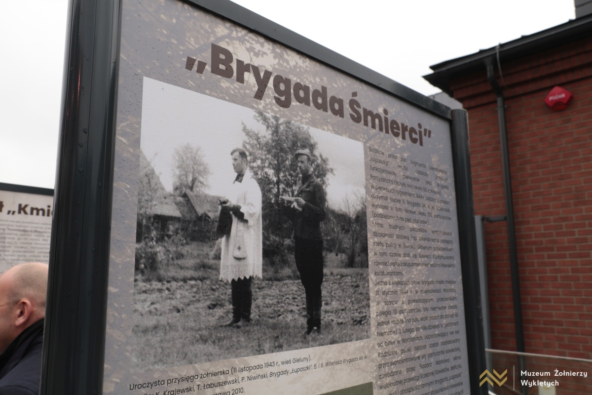 Narodowy Dzień Pamięci Żołnierzy Wyklętych - dzień pierwszy [28.02.2025] - zdjęcie #38 - eOstroleka.pl