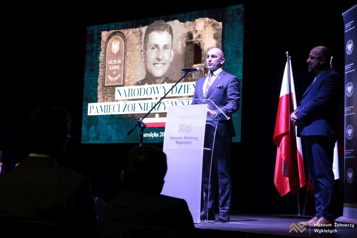 Narodowy Dzień Pamięci Żołnierzy Wyklętych - dzień pierwszy [28.02.2025] - zdjęcie #30 - eOstroleka.pl