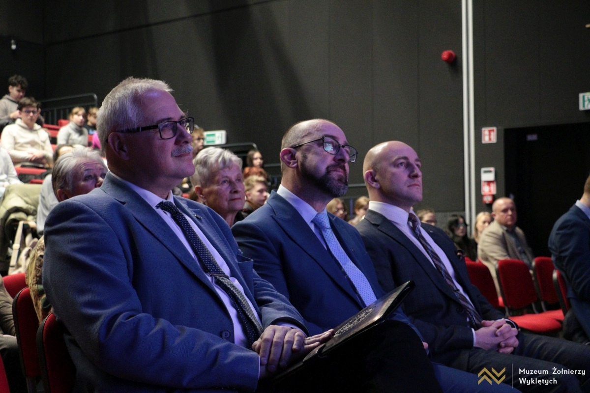 Narodowy Dzień Pamięci Żołnierzy Wyklętych - dzień pierwszy [28.02.2025] - zdjęcie #25 - eOstroleka.pl