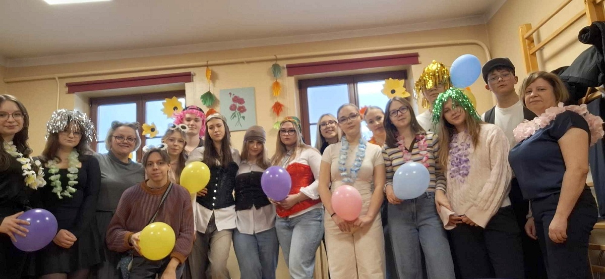 Międzypokoleniowy bal karnawałowy [07.02.2025] - zdjęcie #2 - eOstroleka.pl