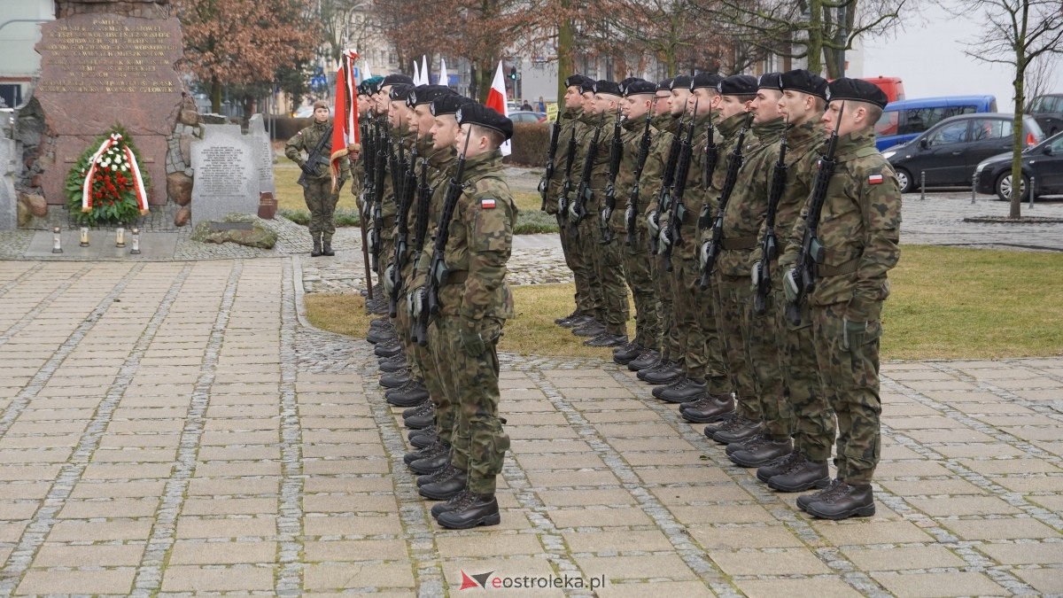 Narodowy Dzień Pamięci Żołnierzy Wyklętych - uroczystości pod pomnikiem Ofiar Terroru Komunistycznego [01.03.2025] - zdjęcie #183 - eOstroleka.pl