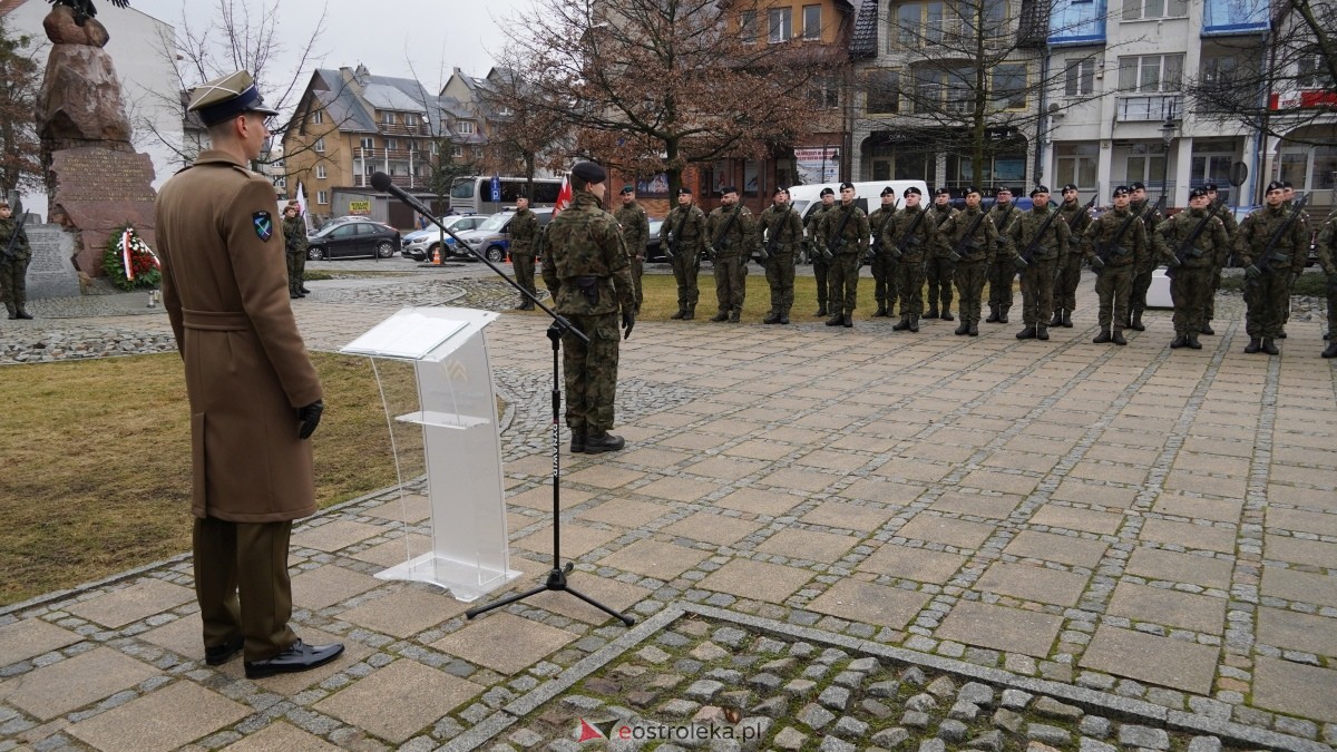 Narodowy Dzień Pamięci Żołnierzy Wyklętych - uroczystości pod pomnikiem Ofiar Terroru Komunistycznego [01.03.2025] - zdjęcie #179 - eOstroleka.pl