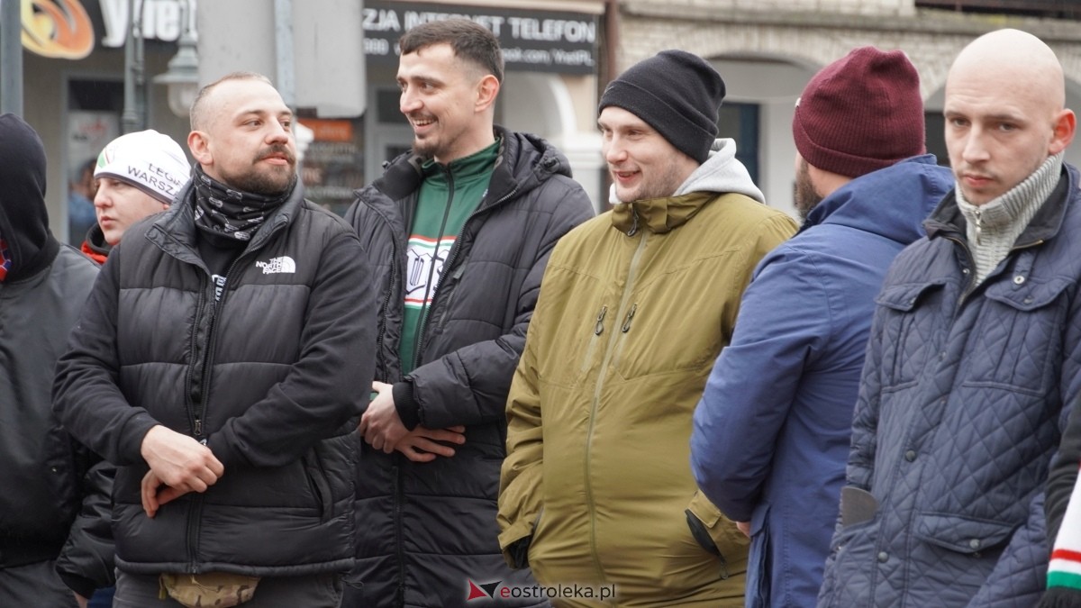 Narodowy Dzień Pamięci Żołnierzy Wyklętych - uroczystości pod pomnikiem Ofiar Terroru Komunistycznego [01.03.2025] - zdjęcie #170 - eOstroleka.pl
