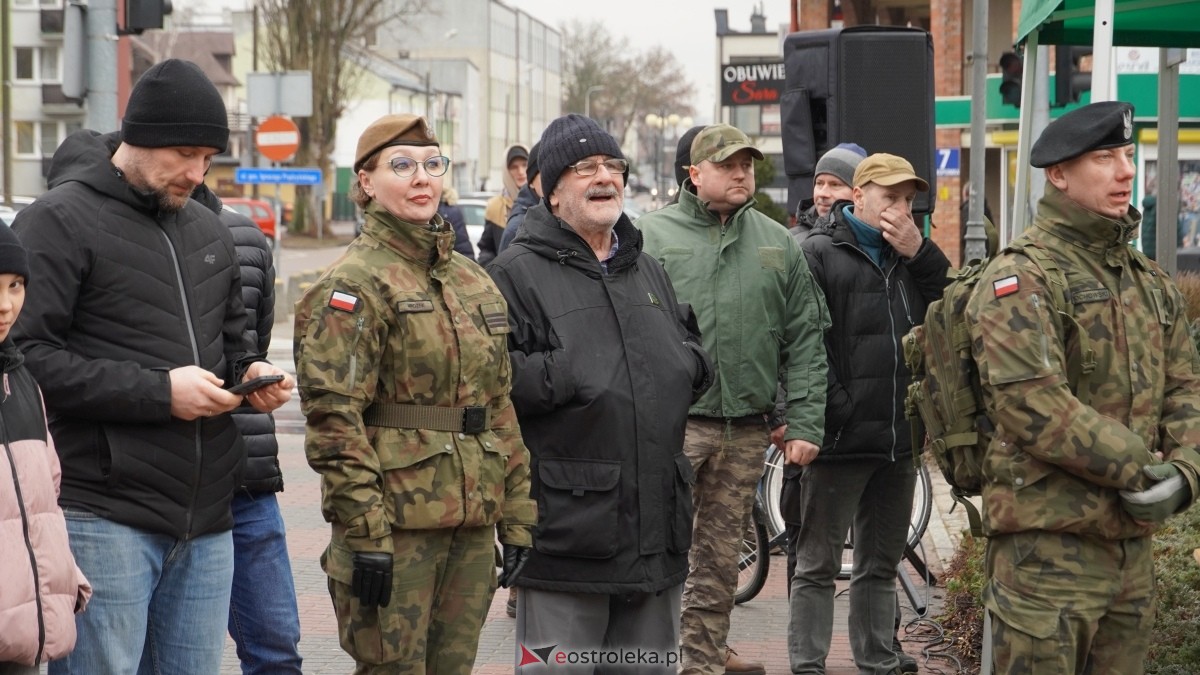 Narodowy Dzień Pamięci Żołnierzy Wyklętych - uroczystości pod pomnikiem Ofiar Terroru Komunistycznego [01.03.2025] - zdjęcie #165 - eOstroleka.pl