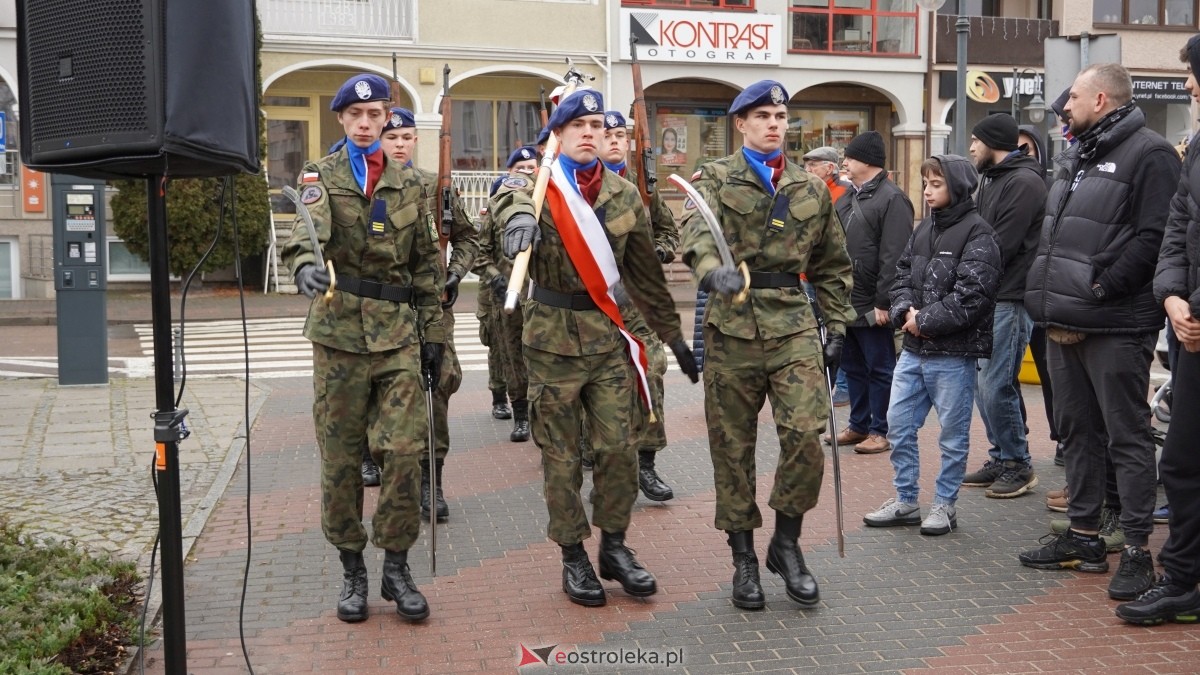 Narodowy Dzień Pamięci Żołnierzy Wyklętych - uroczystości pod pomnikiem Ofiar Terroru Komunistycznego [01.03.2025] - zdjęcie #161 - eOstroleka.pl