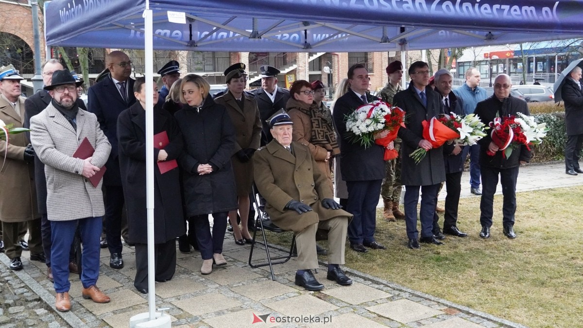 Narodowy Dzień Pamięci Żołnierzy Wyklętych - uroczystości pod pomnikiem Ofiar Terroru Komunistycznego [01.03.2025] - zdjęcie #141 - eOstroleka.pl